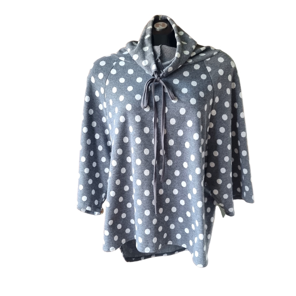 3/$40 Sale! Arianna By Howard Polka Dot Oversized Sweatshirt